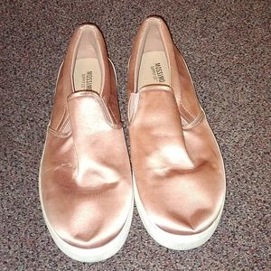 Women's pink slip on Mossimo shoes